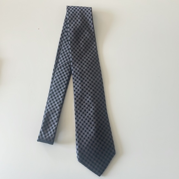 Michael Kors Black and Grey Plaid Silk Tie - Picture 8 of 10